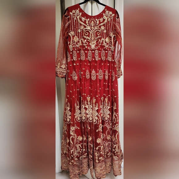 Indian Ethnic 3 Piece Dress - Picture 3 of 4